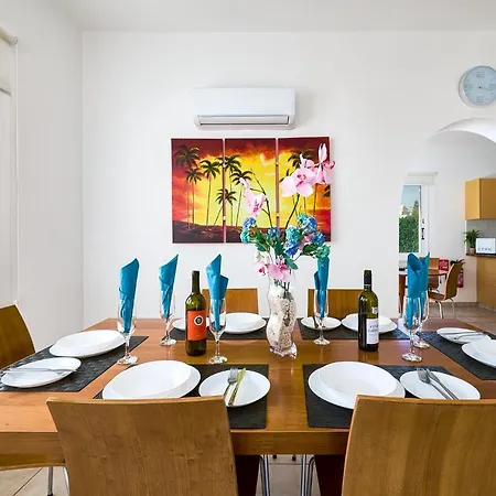 Haven By Ezoria Корал-Бэй